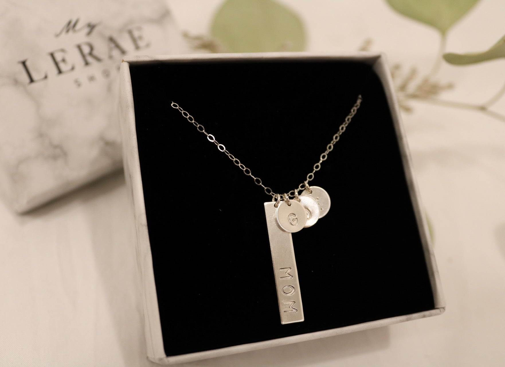 Mama/Grandma Vertical Bar Necklace